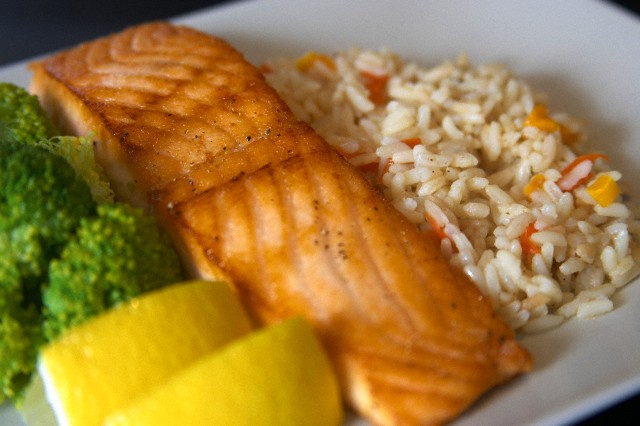 Imagem de Trocar refeições por lanches pode provocar doenças